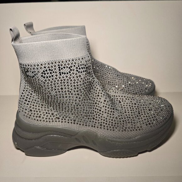 Bebe Silver With Sparkle Woman's Accent Slip On Not a Tie Sneaker- Size 9 - Picture 1 of 9